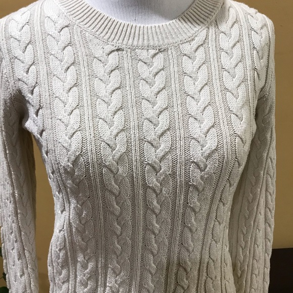 H&M Sweaters - 🌿 H&M Ivory Cable Knit Sweater